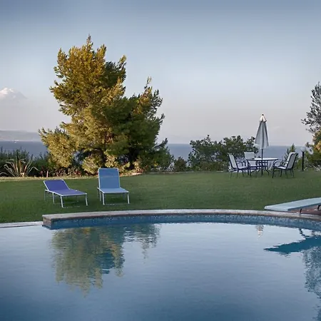 Castle On The Edge Of The Sea Νέα Ποτίδαια