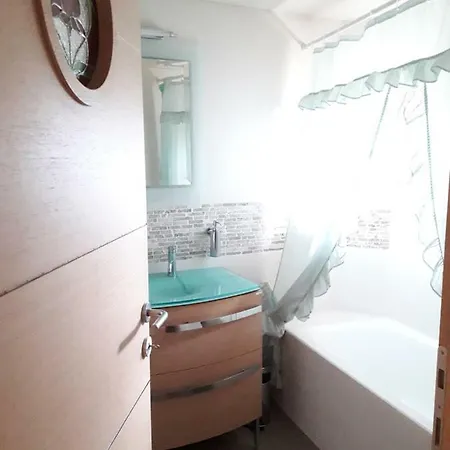 Castle On The Edge Of The Sea * Νέα Ποτίδαια