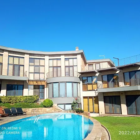 Castle On The Edge Of The Sea 빌라 *