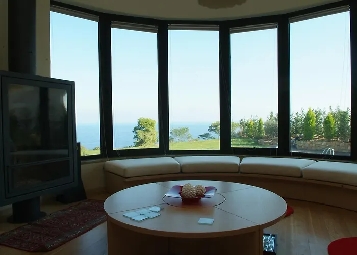 Villa Castle On The Edge Of The Sea Nea Poteidaia