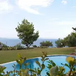 Вилла Castle On The Edge Of The Sea *